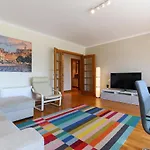 Bellevue Apartment By Homing